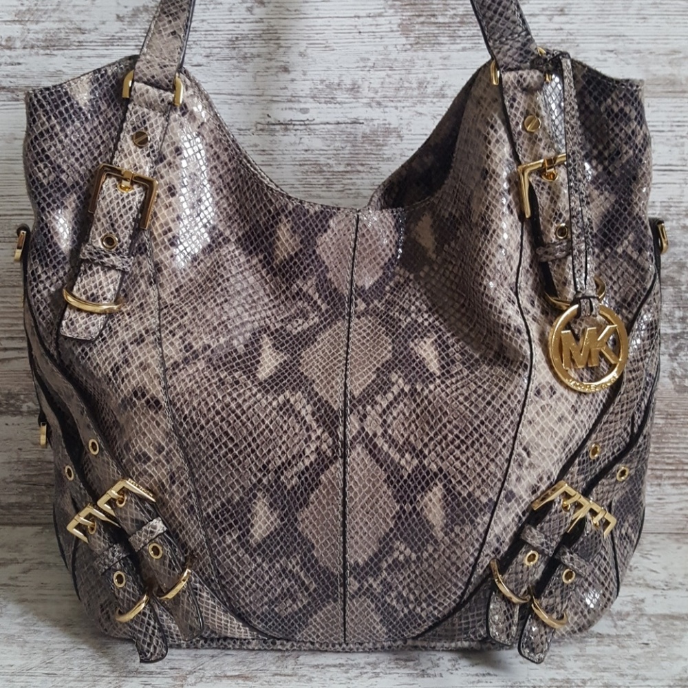 ⚃Michael Kors Lg Leather Snake